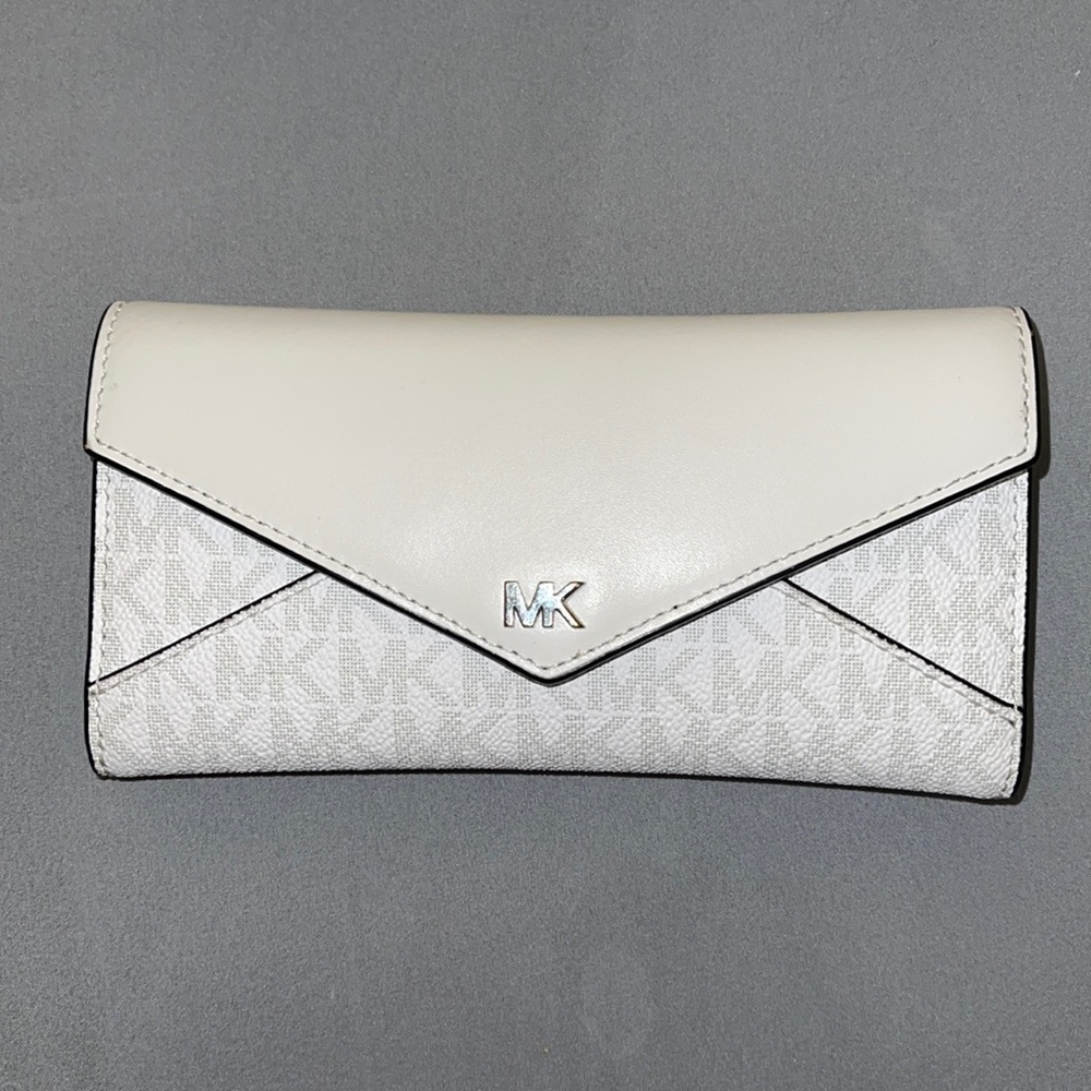 Michael Kors Trifold Wallet
